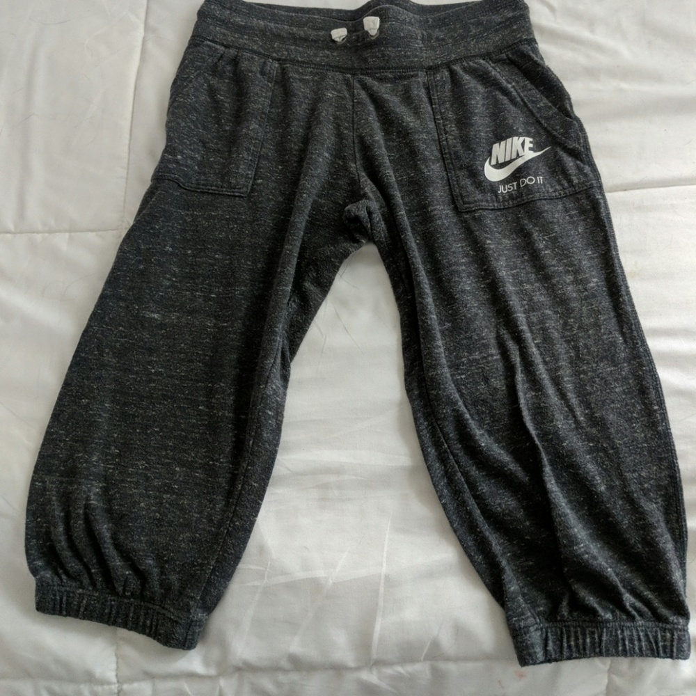 Nike crop pants